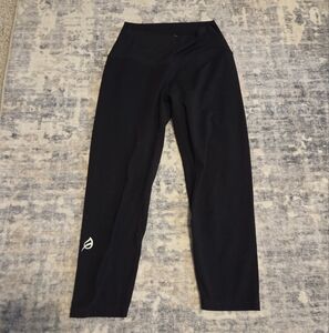 Ptula Alainah II Sleek Crop Leggings